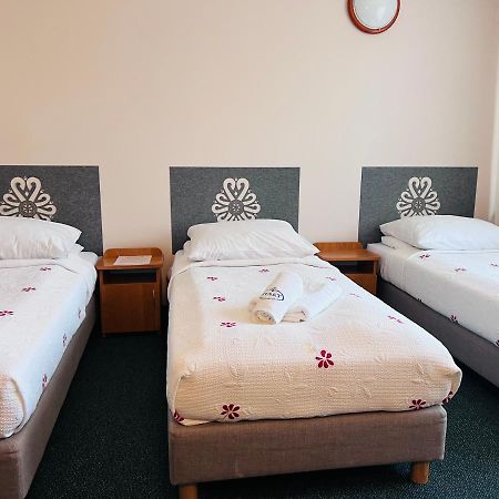 Osrodek Wypoczynkowy Start Bed and Breakfast Zakopane Exteriör bild